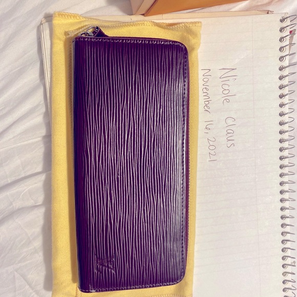 Louis Vuitton Epi Clemence Zippy Wallet-Purple and pink - Picture 1 of 10
